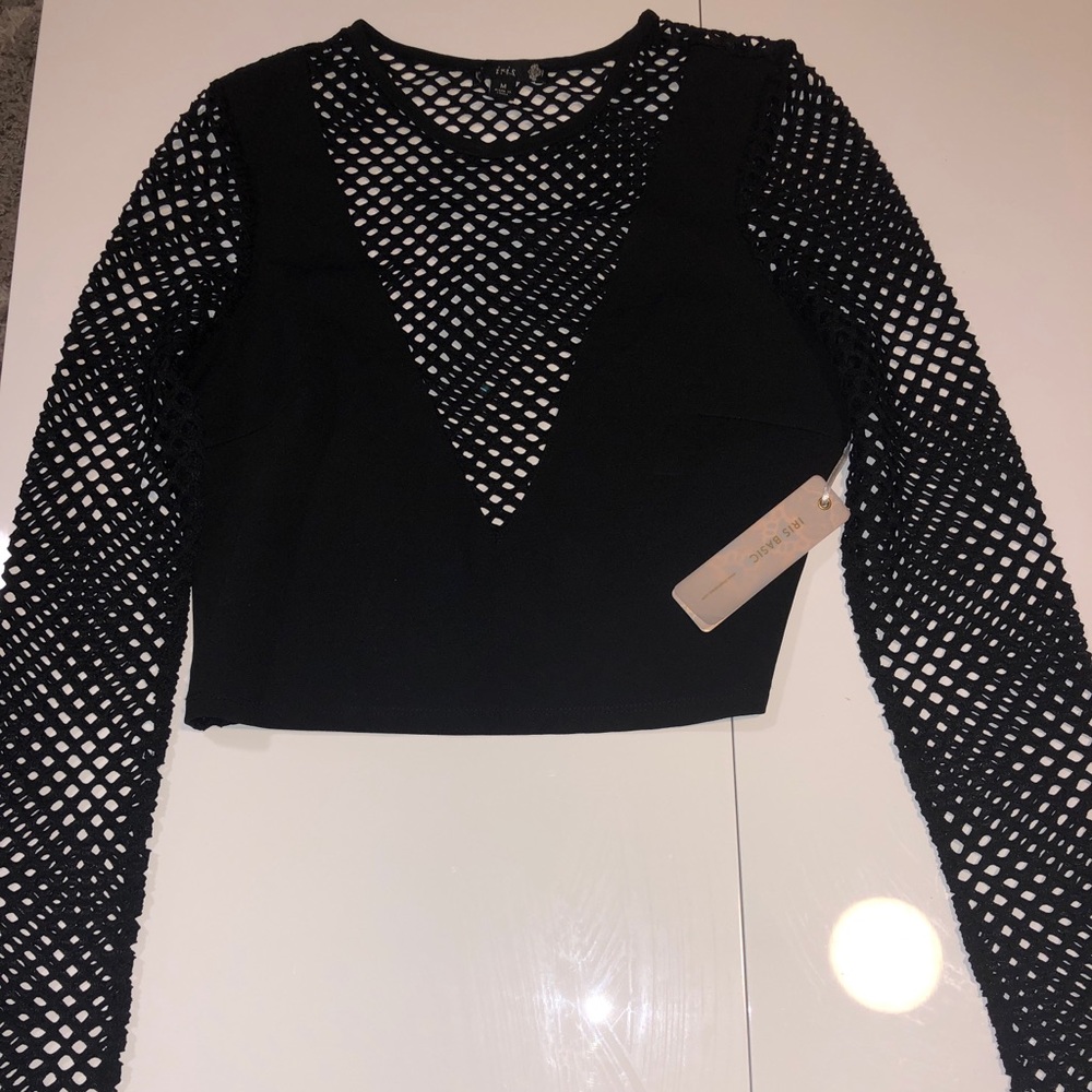 Black mesh Iong sleeve